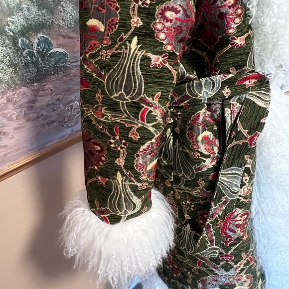 BESPOKE PENNYLANE GENUINE MONGOLIAN LAMB TAPESTRY COAT - Picture 4 of 10